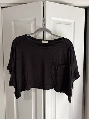 Cropped Black T-Shirt